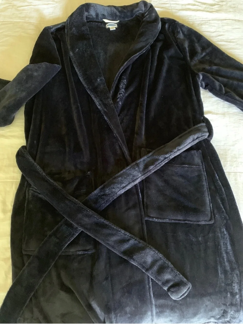 Old Navy Plush Shawl-Collar Robe in Dark Navy